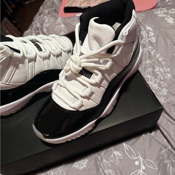 Air Jordan 11 retro - Picture 4 of 9
